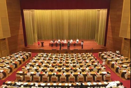 集團(tuán)黨委書記、董事長慕镕鍵被授予“山東省非公有制經(jīng)濟(jì)人士優(yōu)秀中國特色社會(huì)主義事業(yè)建設(shè)者”稱號(hào)