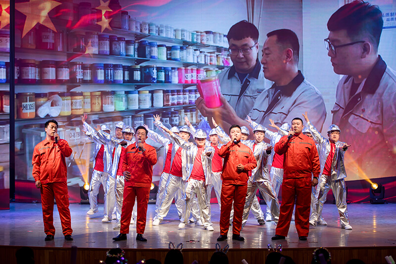 歡欣鼓舞迎新春，滿懷豪情攀高峰 | 聯(lián)橋集團(tuán)2020迎新春聯(lián)歡晚會(huì)激情開(kāi)演(圖35)